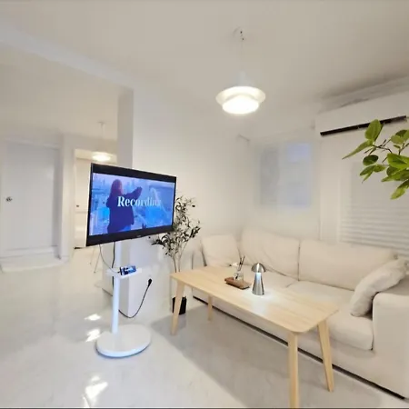 Wood House Hongik Univ 6 Double Beds 아파트
