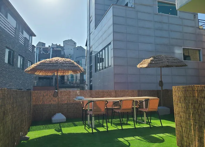 公寓 Wood House Hongik Univ 6 Double Beds