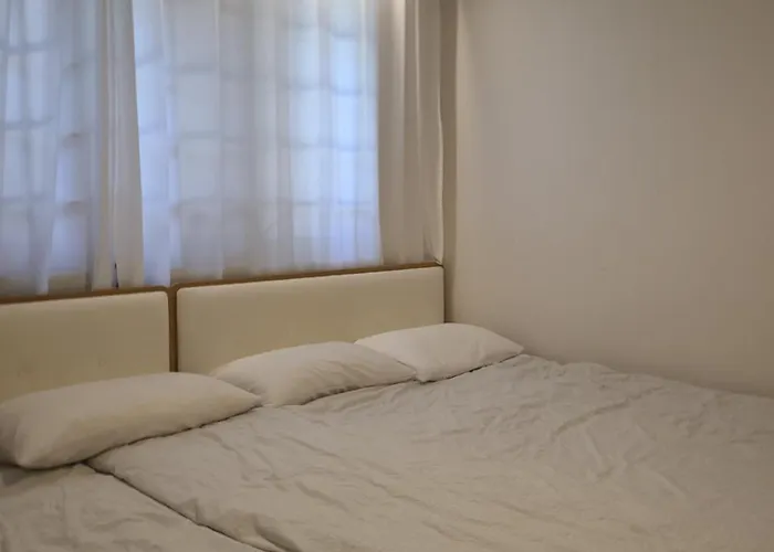 Wood House Hongik Univ 6 Double Beds 公寓